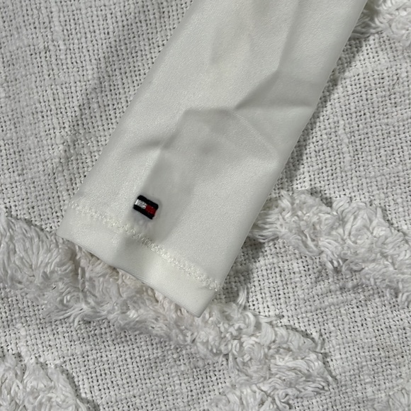 Tommy Hilfiger Baby Girl 2 Piece Rash Guard UV Protection Swim Set 18 Months - Picture 8 of 11